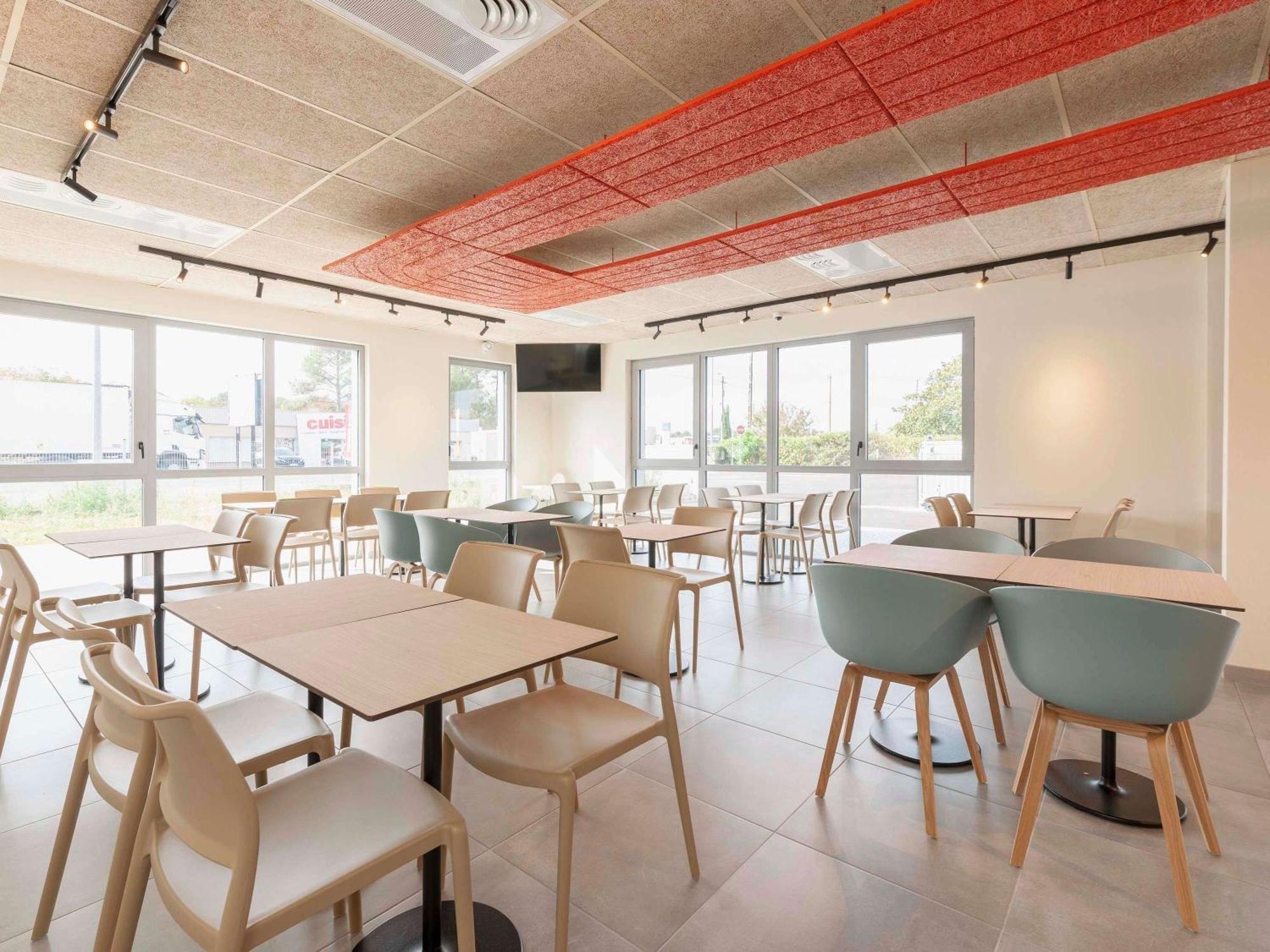 Ibis Budget Mont De Marsan ภายนอก รูปภาพ